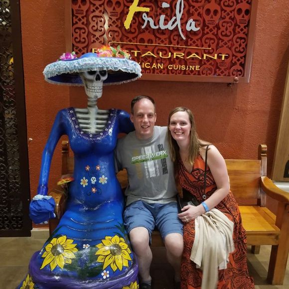 Meet your Posher, Jessica - Picture 1 of 1